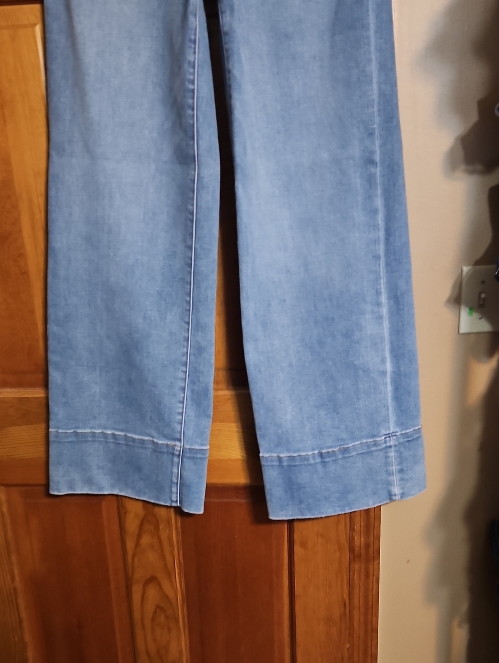 Vervet Olivia Wide-Leg High Waisted Denim Jeans - Picture 4 of 12